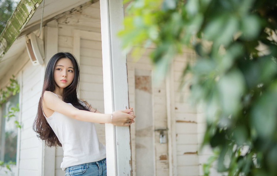 “是。”法正身后，走出了一男一女，在刘璝、刘璋愕然的目光中，将当日的对话重新上演了一遍。